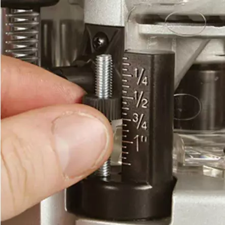 CMT - CMT7E - Défonceuse Professionnelle plongeante 2400 W - Vitesse variable électronique