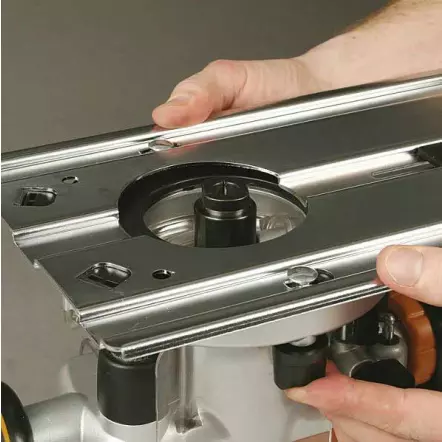 CMT - CMT8E - Défonceuse plongeante 1010 W à vitesse variable