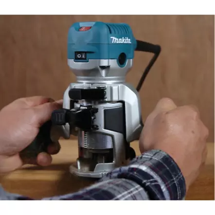 MAKITA - RT0700CX3J - Défonceuse affleureuse Multifonctions 710 W Ø 8 mm