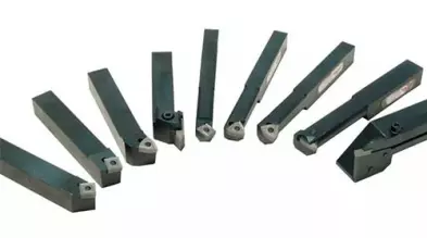 Outils pour tour à métaux