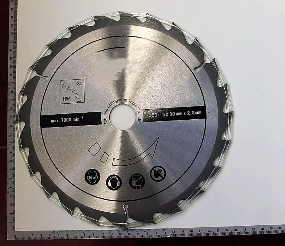 Lame De Scie Circulaire Métal HSS DMO5 250x2.0x32mm - 200 Dents, ZT-4mm - Marque Arntz