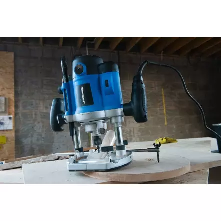 Défonceuse à vitesse variable 2050 W - 230V - Avec 5 Pinces de serrage !