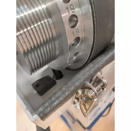 STRATOS FU-230 LV - Tour à Bois d'atelier 955 mm avec tête pivotante et variateur de fréquence - 1470 W