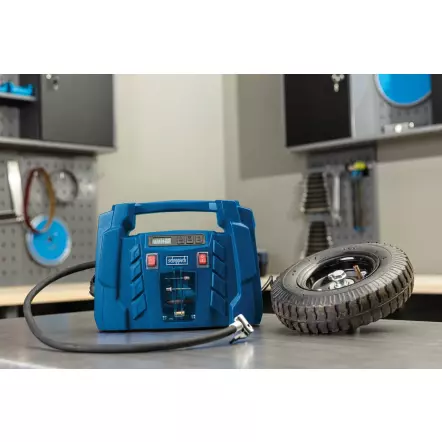 AIR FORCE 5 - Compresseur portatif 12V/230V Pression 8 bar max. + kit d'accessoires 5 pcs