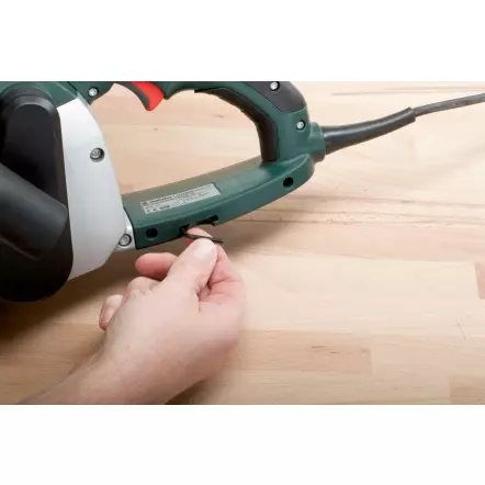 METABO-BAE-75-Ponceuse-a-bande-1010W-Surface-d-appui-de--6
