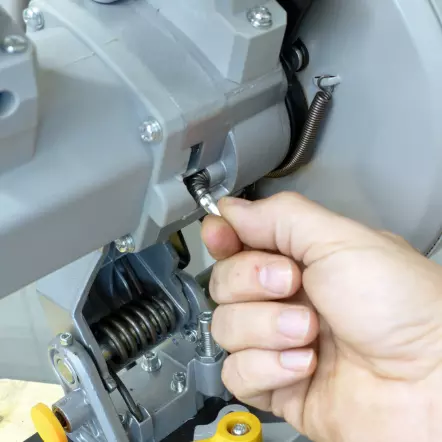 PEUGEOT-Tronconneuse-a-metaux-compacte-ENERGYCUT-180MC-1-2