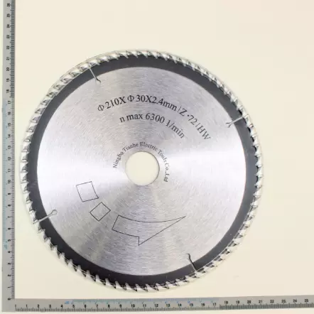 Lame de scie circulaire pour scie plongeante PL75 et Kity 750 - Ø 210 x Al. 30 x 72 dents